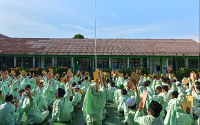 MIN 9 Jaksel Gelar Jumat Literasi 2025: Tanamkan Cinta Buku di Era Gadget