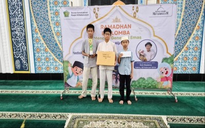Gemilang di Ajang Ramadan Berlomba, Siswa MIN 9 Jakarta Raih Juara 1 Cerdas Cermat